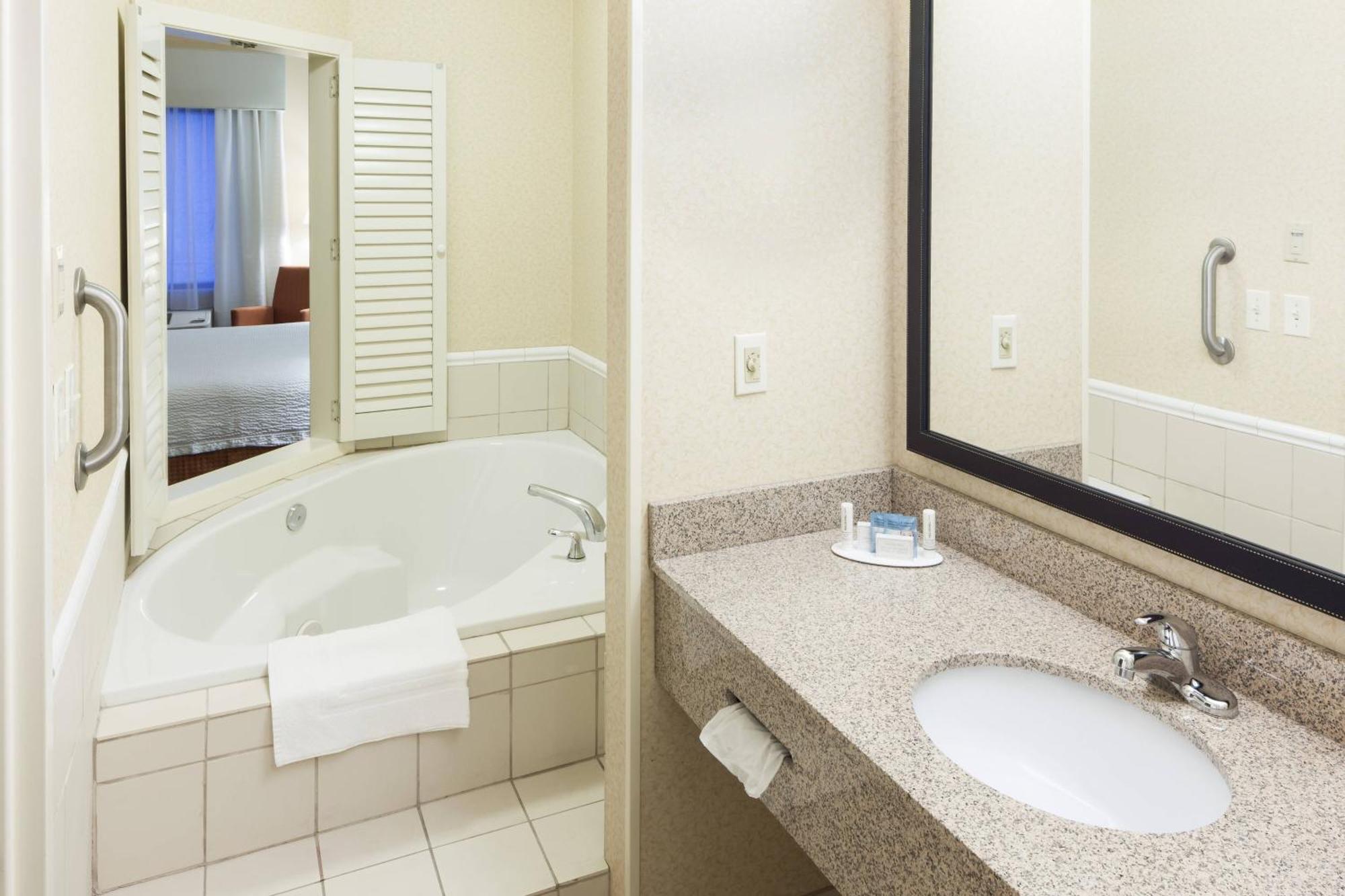 Fairfield By Marriott Ruston Exterior foto